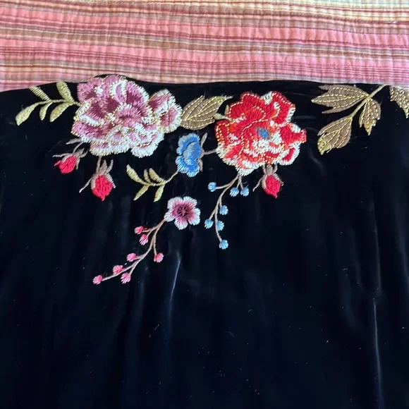 Women’s Johnny Was Embroidered Velvet Top, black oversized XS - Picture 4 of 5